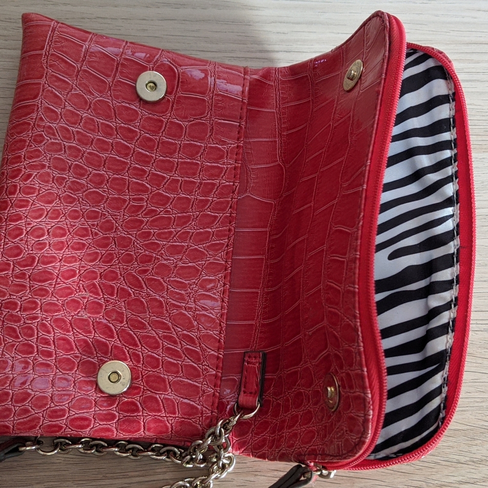 Guess Red-Pink Wristlet with Bow - Picture 6 of 6